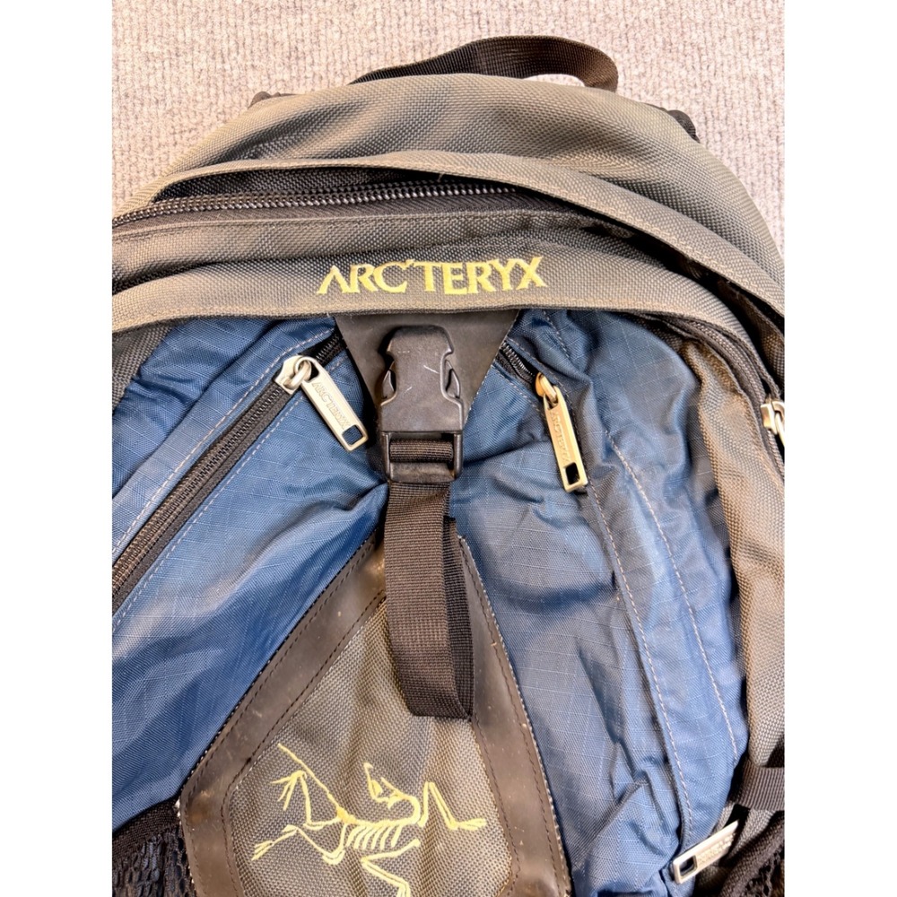 Arc'teryx Volt Backpack Vintage Grey Blue Hiking Daypack Made in Korea SKU 31 - Picture 3 of 13